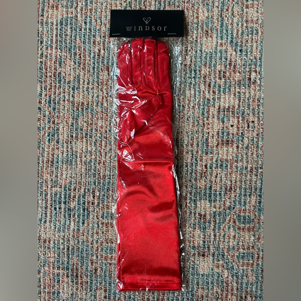 Red gloves